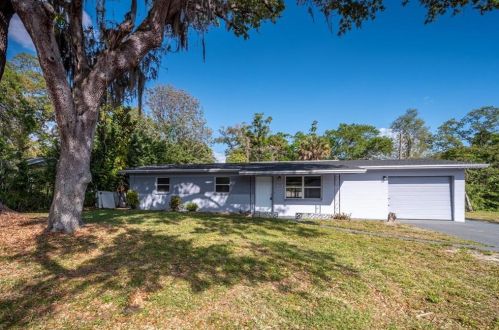 2302 28th St, Saint Petersburg, FL 33712-3442