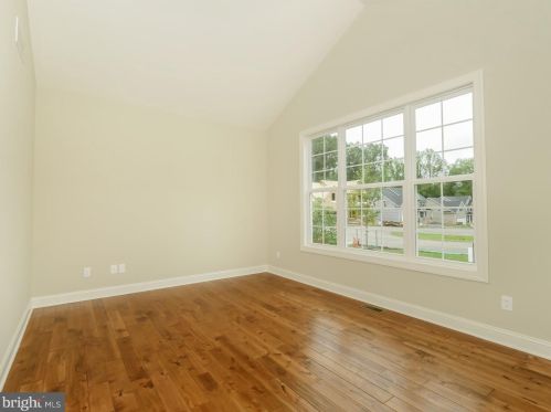 225 Stouts Valley Rd, Easton, PA 18042-8739