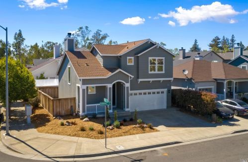 1949 Kirkhill St, Santa Rosa, CA 95403-2489