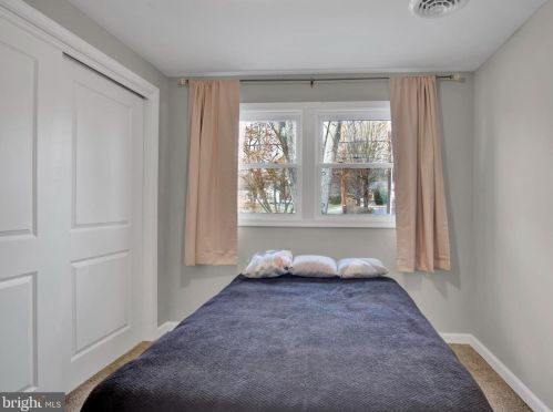 605 Spring Garden St, Carlisle PA  17013-9264 exterior