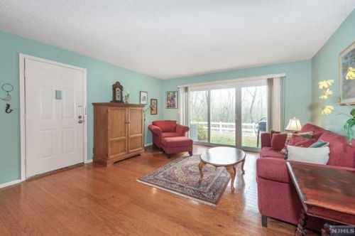 235 Robertson Way, Lincoln Park NJ  07035-1858 exterior