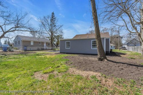 115 Springdale Ave, Tinton Falls NJ  07724-2628 exterior