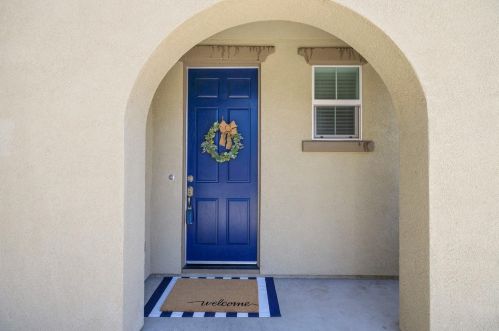 17122 Pacific Oak Ln, Lathrop CA  95330-8526 exterior