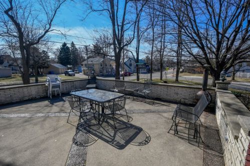 1040 4th St, Watertown, WI 53098-3018