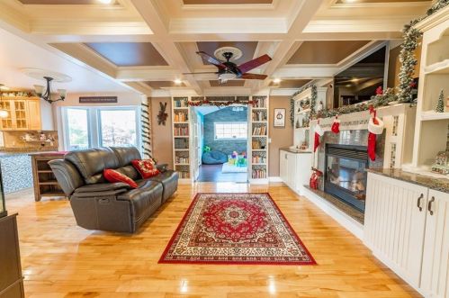 467 Robin Hollow Rd, West Greenwich RI  02817-2118 exterior