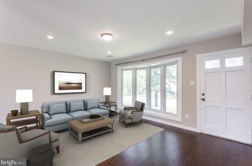 129 Cambridge Rd, Norristown, PA 19406-1907