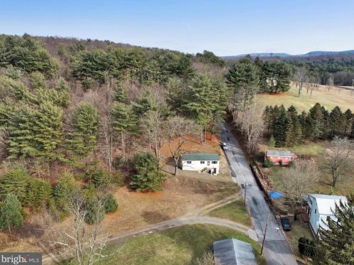25 Church Rd, Primrose, PA 17901-8678
