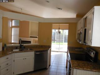 5153 Homestead Way, Antioch CA  94531-8472 exterior