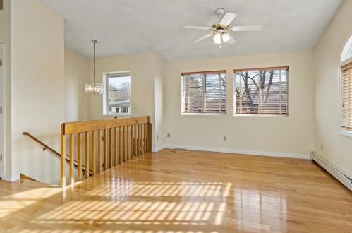 105 Nepaug Rd, South Kingstown RI  02882-2303 exterior