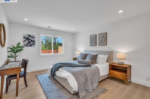 19525 Forest Ave, Hayward CA  94546-3519 exterior