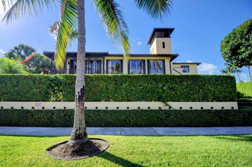 340 Brazilian Ave, Palm Beach, FL 33480-6039