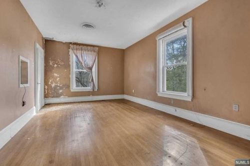 119 Belvidere Ave, Washington NJ  07882-1402 exterior