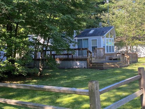104 Spring Brook Dr, Wisconsin Dells, WI