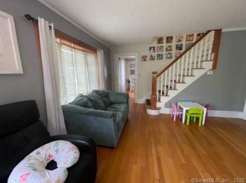 16 Esther Ave, Waterbury CT  06708-4819 exterior