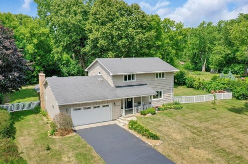 105 Zachary Ln, Minneapolis, MN 55441-6120