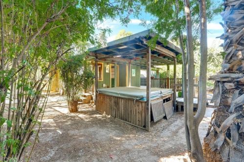 3707 Linwood Pl, Riverside CA 92506-1815 exterior