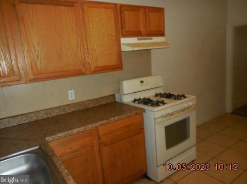 233 Dupont St, Wilmington DE  19805-3555 exterior