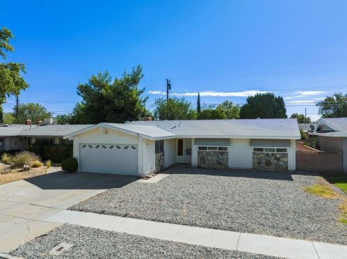 45304 Lorimer Ave, Lancaster, CA 93534-1321