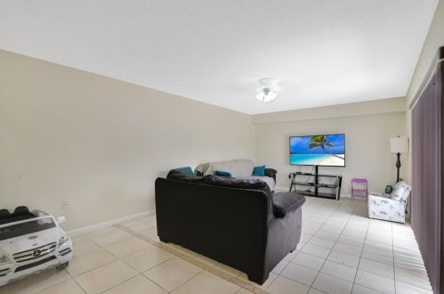 3808 38th Way, West Palm Beach, FL 33407-6825