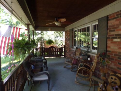 9228 Axminster Dr, Cincinnati, OH 45251-1907