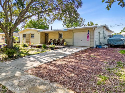 2002 Ivy Dr, Cocoa FL 32922-5439 exterior