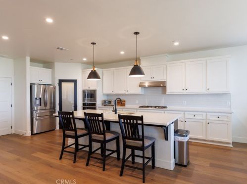 2210 Prospect Ave, Lake Nacimiento CA  93446-7395 exterior