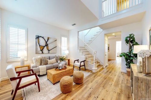 27062 Maple Tree Ct, Santa Clarita, CA 91381-0609