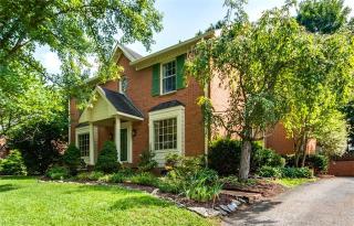 1169 Hunters Chase Dr, Franklin, TN 37064-5714