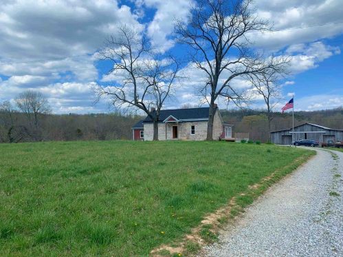 1515 Caldwell Ln, Portland, KY 41033-9122