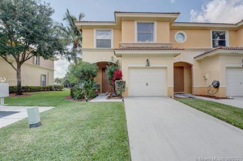 450 Rainbow Springs Ter, West Palm Beach, FL 33411-4222