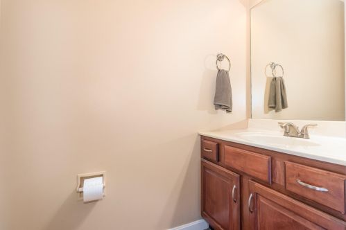 7564 Thunder Ridge Dr, Florence KY  41042-8268 exterior