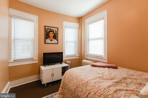 120 Freedley St, Norristown PA  19401-0034 exterior