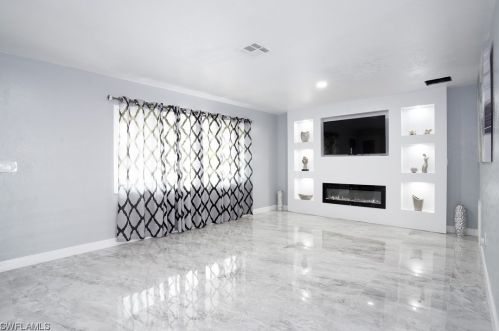 15 Leeland Hts Blvd, Lehigh Acres FL 33936-6431 exterior