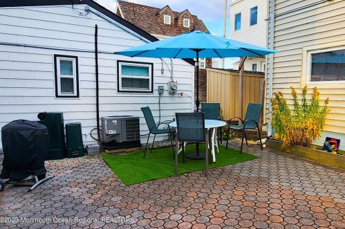 14 Bay Way, Lavallette NJ  08735-1905 exterior