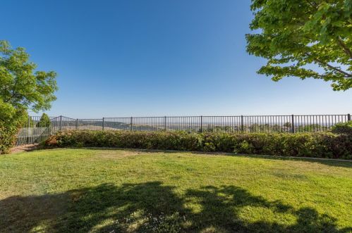 1717 Terracina Dr, Folsom CA  95762-5409 exterior