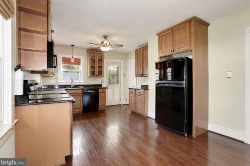 319 Third St, Fredericksburg VA  22408-2321 exterior