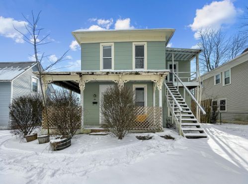 229 8th St, Marysville, OH 43040-1615