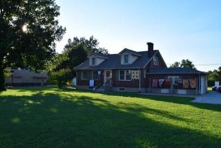 9368 Us Highway 70, Mc Ewen, TN 37101-4806