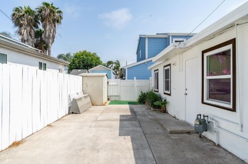 4217 Gresham St, San Diego CA  92109-5342 exterior