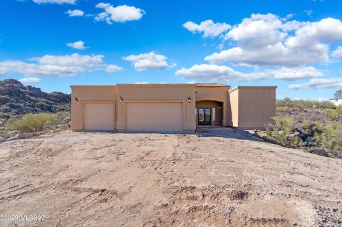 3939 Coyote Ridge Trl, Tucson, AZ 85746-9615
