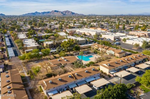5851 Granite Reef Rd, Scottsdale, AZ 85250-6201