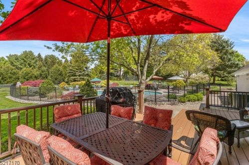 41 Dory Dilts Rd, Flemington NJ  08822-2805 exterior