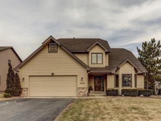 3798 Wescott Hills Dr, Saint Paul, MN 55123-2240