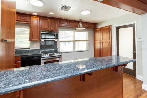 514 Vernon Pl, Orlando, FL 32803-5534