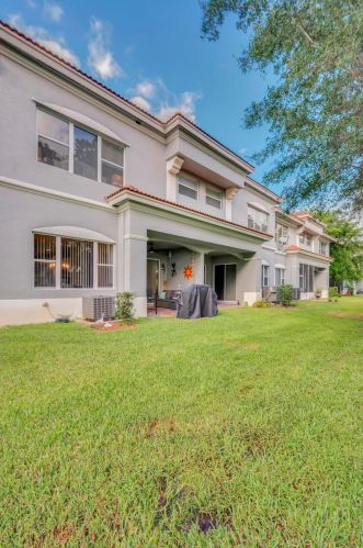 2170 Cape Cod Dr, Fort Pierce FL  34953-4568 exterior