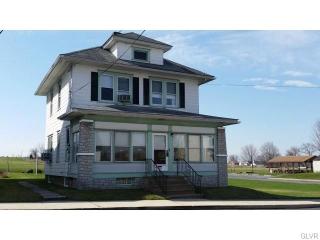 416 4th St, Northampton, PA 18067-1922