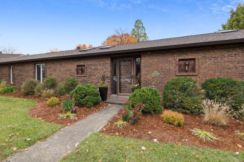 1927 Mount Vernon Dr, Covington, KY 41011-3629