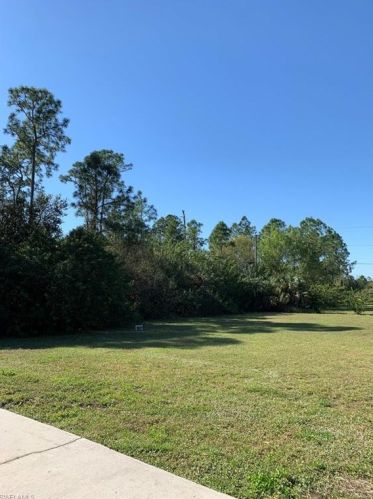 1007 Lincoln Ave, Lehigh Acres, FL 33972-2929