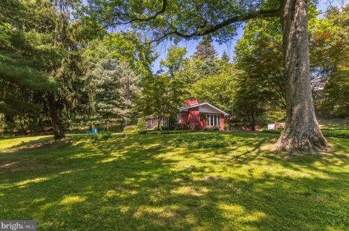 706 Tookany Creek Pkwy, Cheltenham, PA 19012-1900
