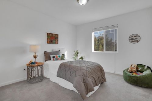 437 Creekside Dr, Grayson CA  95363-8834 exterior